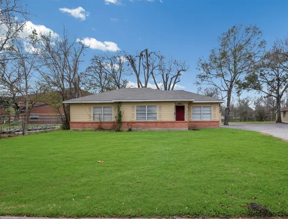 $1,525 | 8248 Hartford Street, Houston, TX 77017