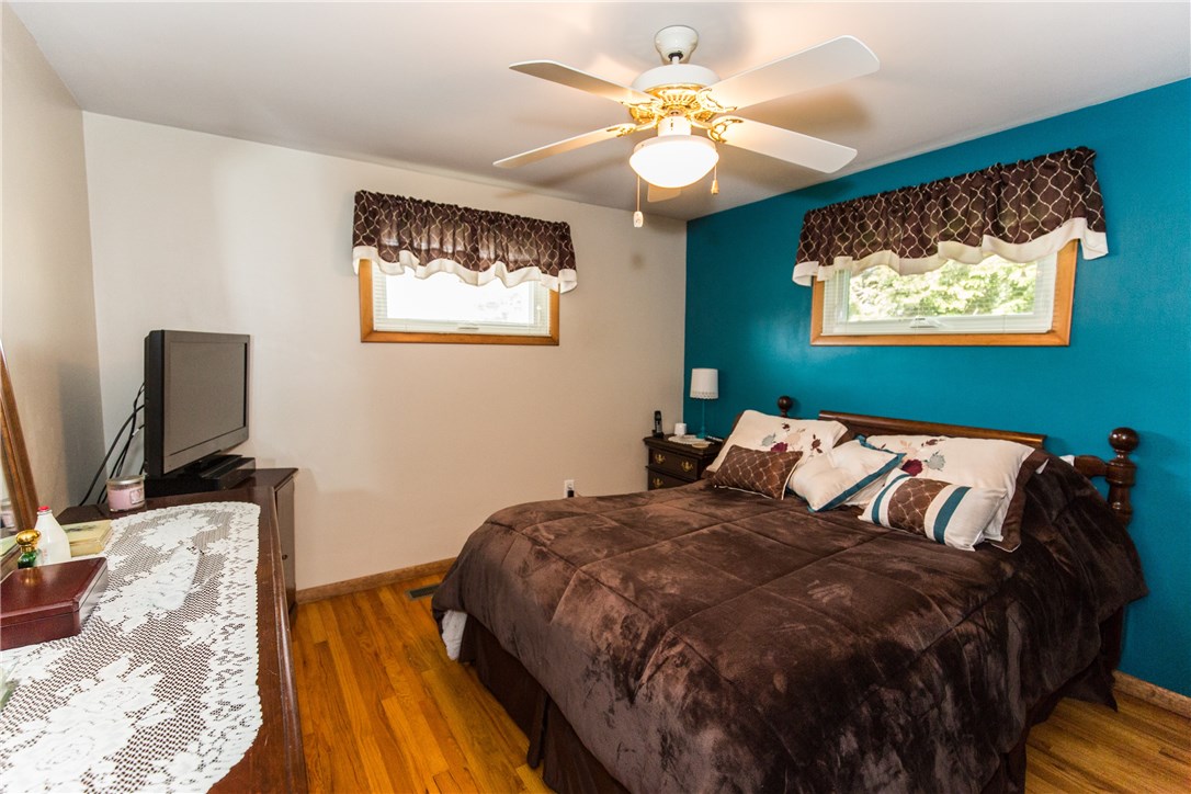 54 Hanover Street Warwick, RI 02886 - Photo 14 of 37 Gallery Image 14
