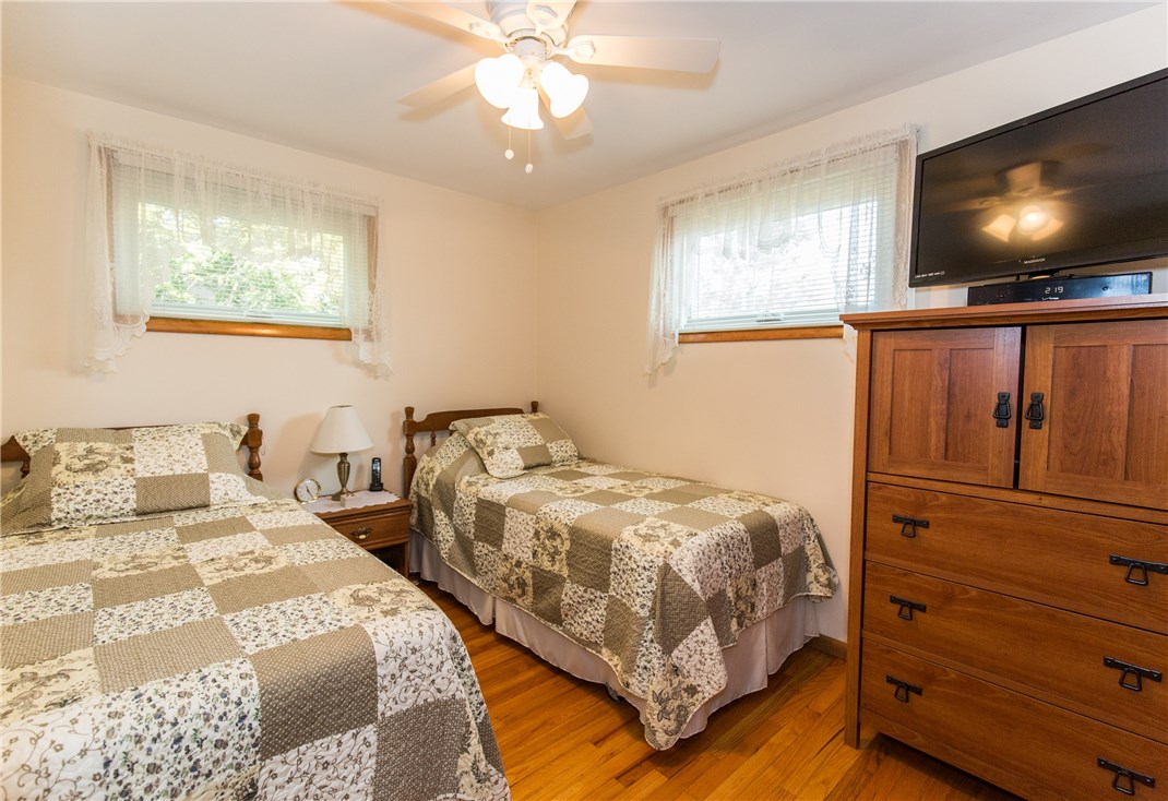 54 Hanover Street Warwick, RI 02886 - Photo 17 of 37 Gallery Image 17