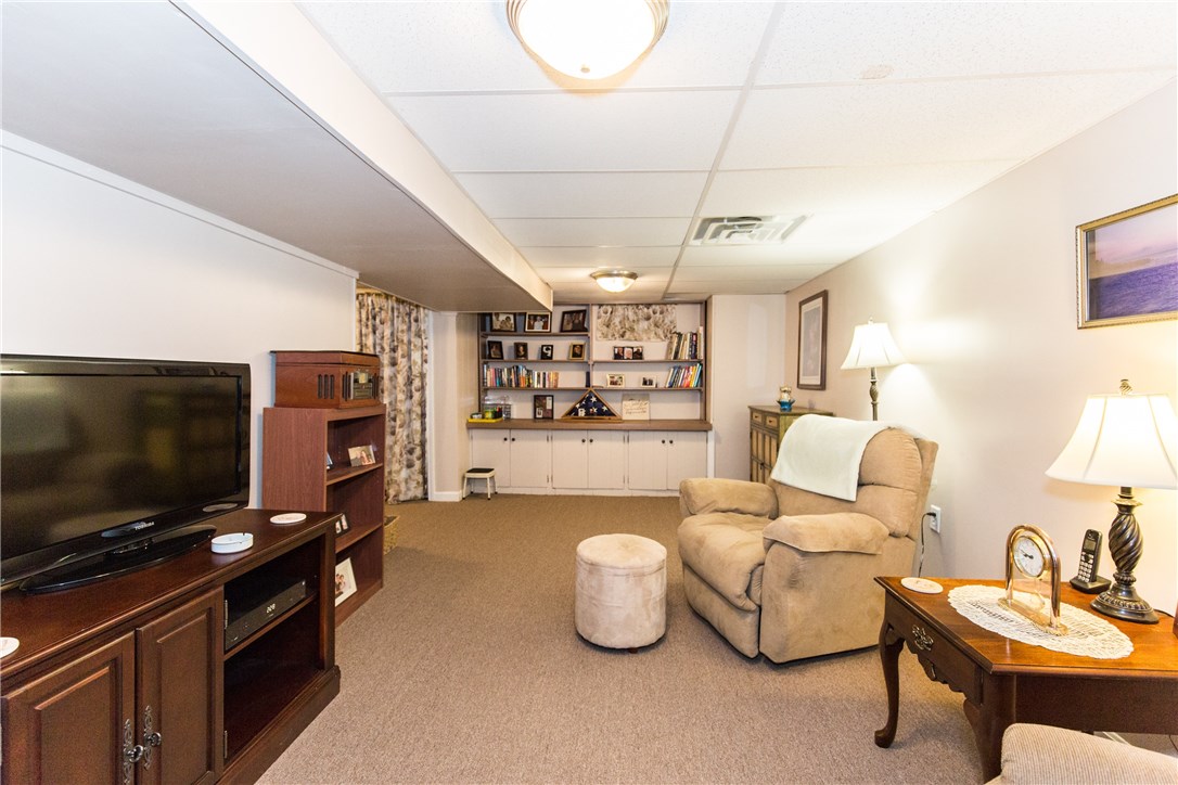 54 Hanover Street Warwick, RI 02886 - Photo 19 of 37 Gallery Image 19