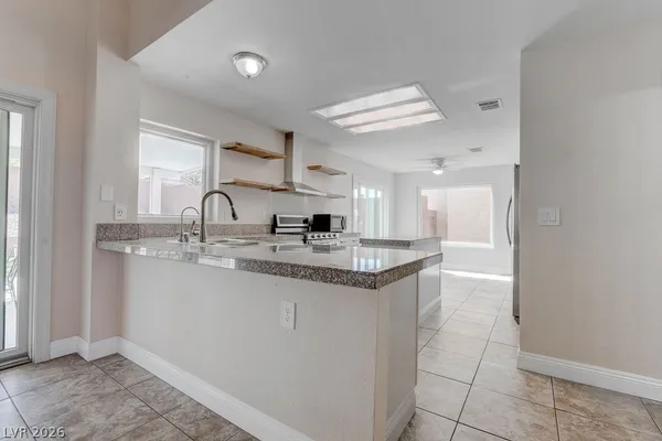 $2,150 | 26 Fantasia Lane, Henderson, NV 89074