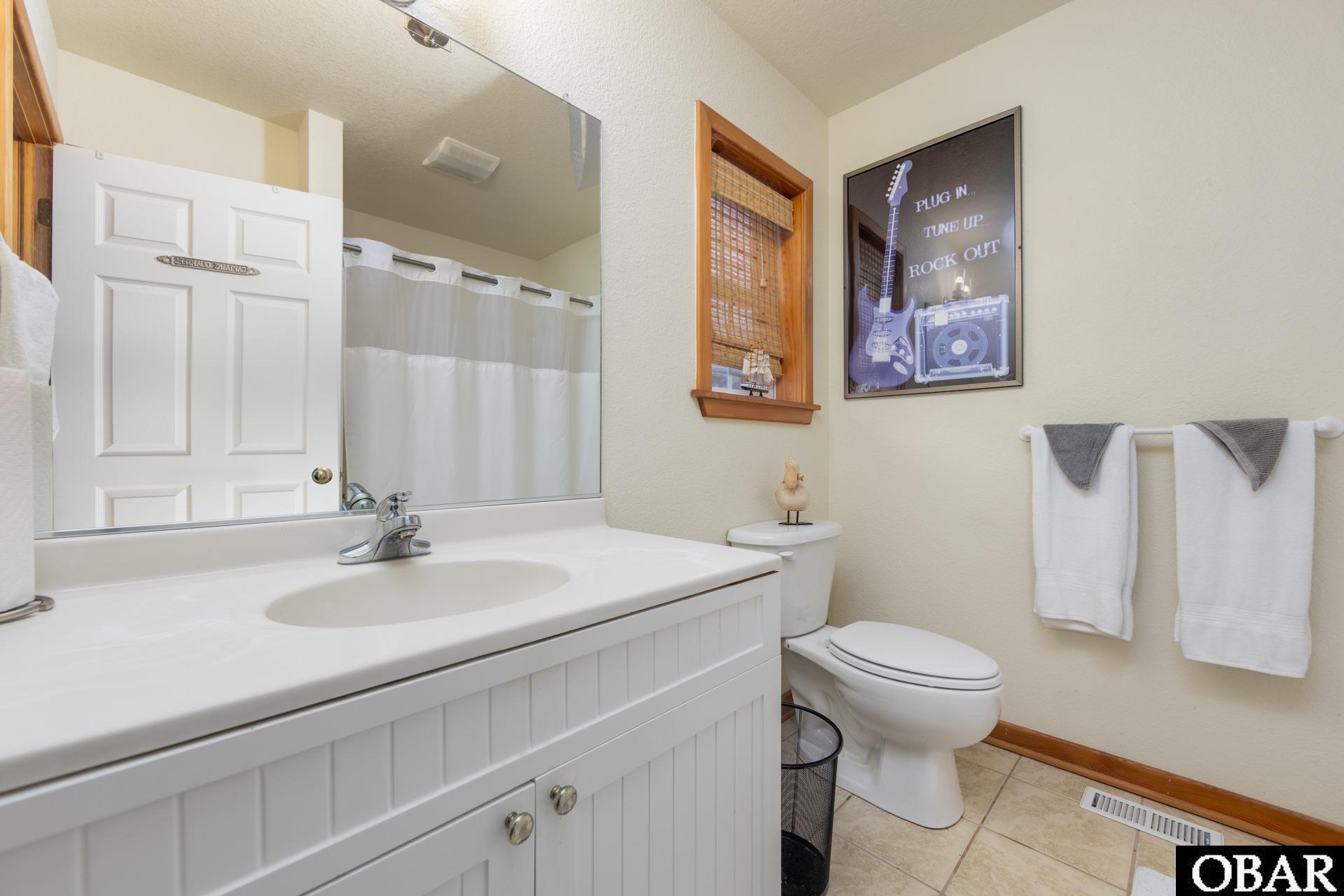 113 Sir Walter Raleigh Drive Kill Devil Hills, NC 27948 - Photo 14 of 43 BR 1 Ensuite Bath