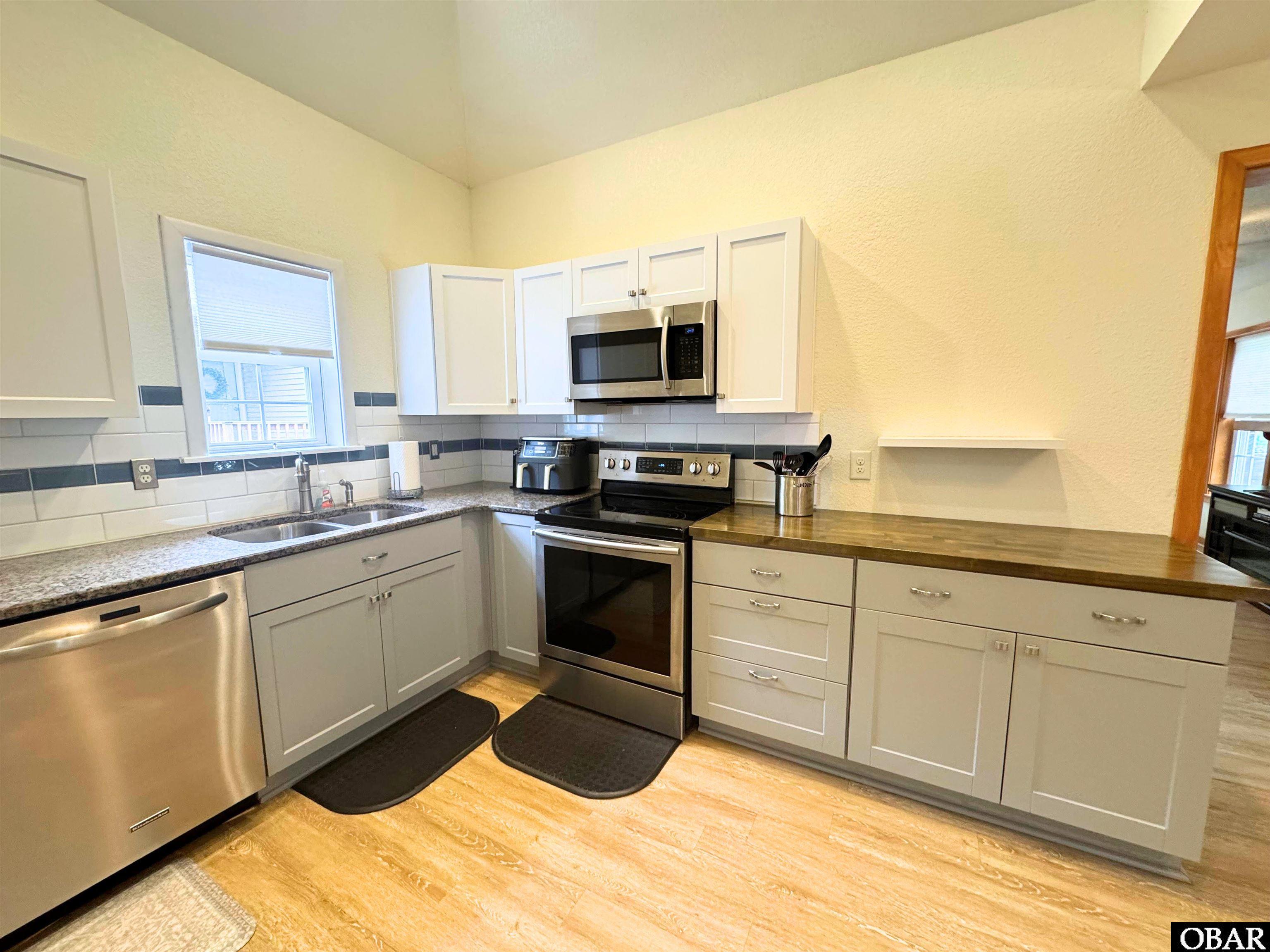 113 Sir Walter Raleigh Drive Kill Devil Hills, NC 27948 - Photo 8 of 43