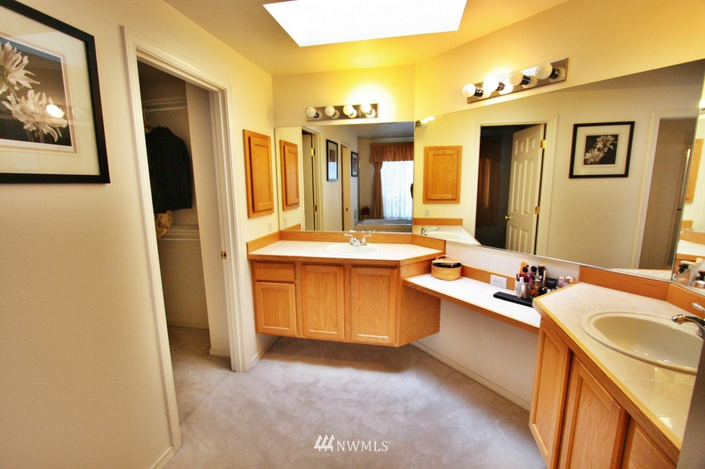 1914 Northeast 23rd Street Renton, WA 98056 - Photo 11 of 15 Gallery Image 11
