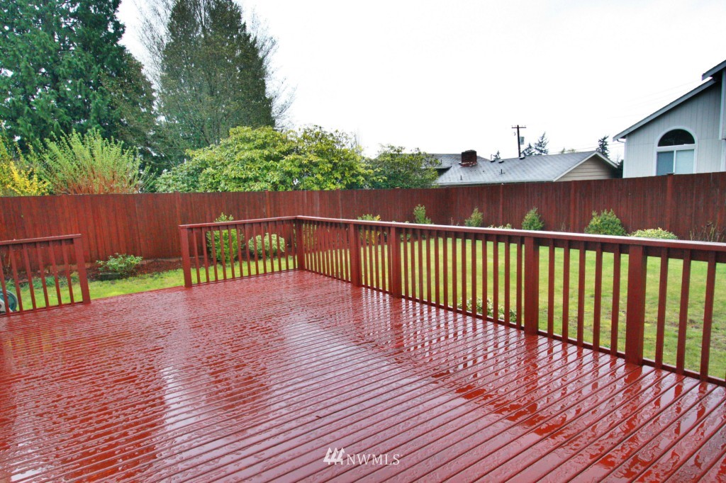 1914 Northeast 23rd Street Renton, WA 98056 - Photo 14 of 15 Gallery Image 14