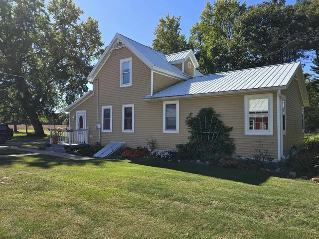 $449,900 | N2784 9th Avenue, Hancock, WI 54943