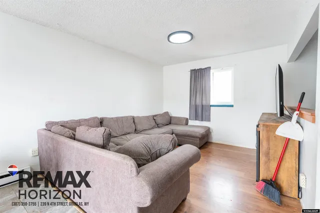 $290,000 | 48 Lakeview Drive, Douglas, WY 82633