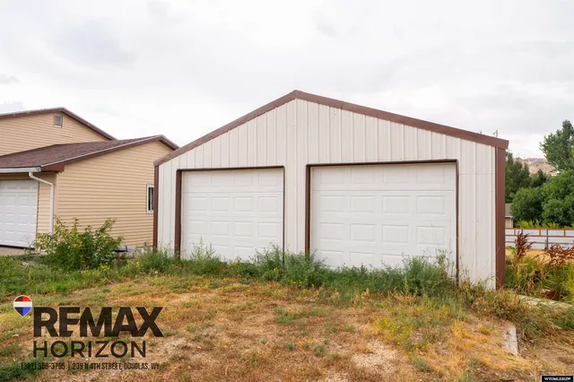 $290,000 | 48 Lakeview Drive, Douglas, WY 82633