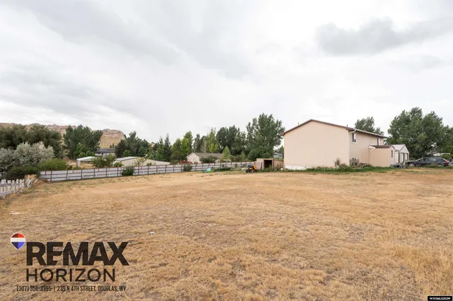 $290,000 | 48 Lakeview Drive, Douglas, WY 82633