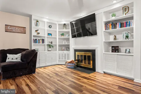 $299,999 | 2201 Aspen Circle, Springfield, PA 19064