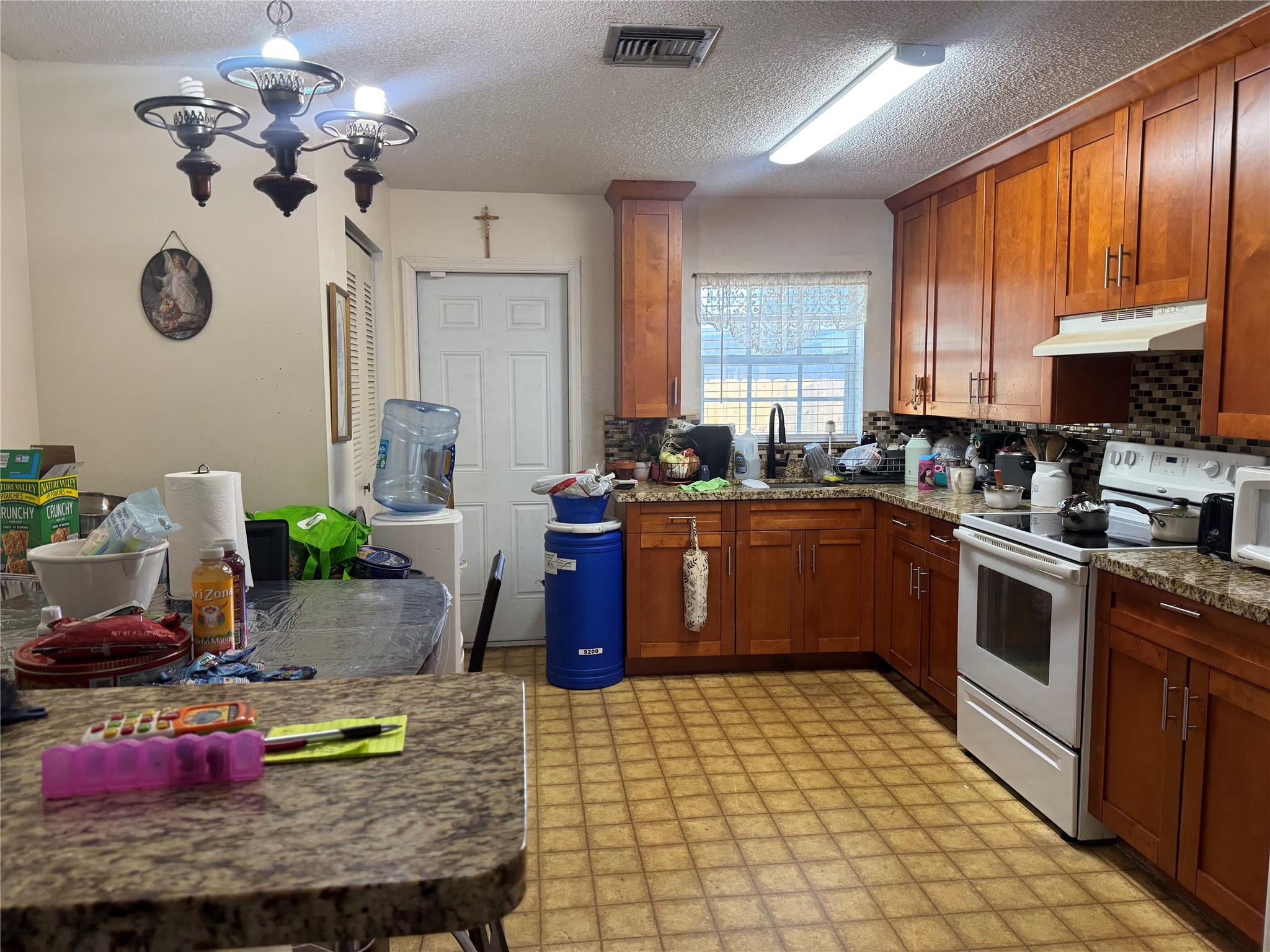 6353 Southwest 22nd Street Miramar, FL 33023 - Photo 13 of 25 Photo 13