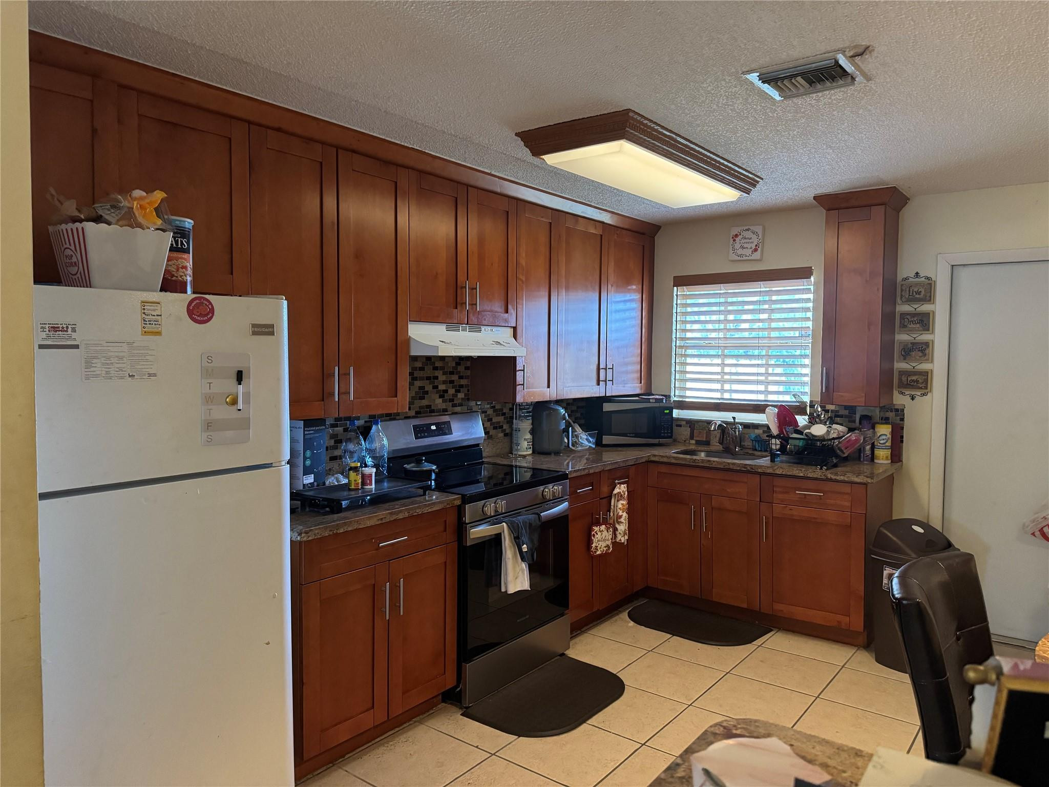 6353 Southwest 22nd Street Miramar, FL 33023 - Photo 14 of 25 Photo 14