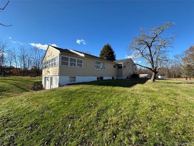 $360,000 | 164 Van Keuren Avenue, Pine Bush, NY 12566