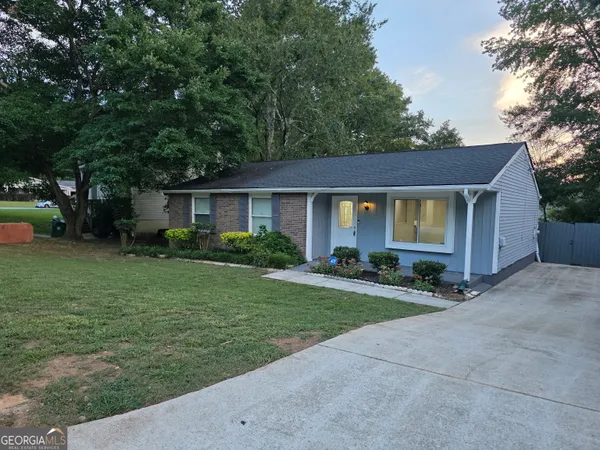 $1,975 | 5349 Tracey Drive, Stone Mountain, GA 30088