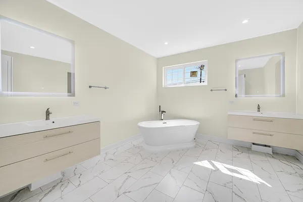 $1,760,000 | 602 Glenshire Road, Glenview, IL 60025