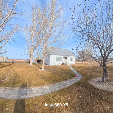 $374,500 | 19878 Highway 30, Buhl, ID 83316