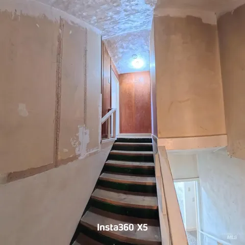 $374,500 | 19878 Highway 30, Buhl, ID 83316