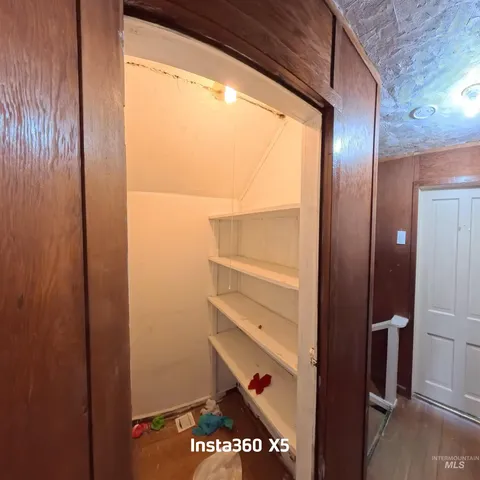 $374,500 | 19878 Highway 30, Buhl, ID 83316