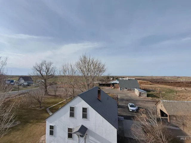 $374,500 | 19878 Highway 30, Buhl, ID 83316