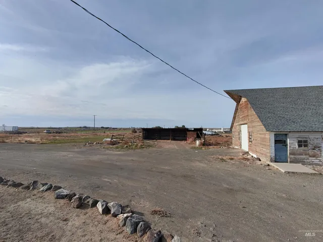 $374,500 | 19878 Highway 30, Buhl, ID 83316