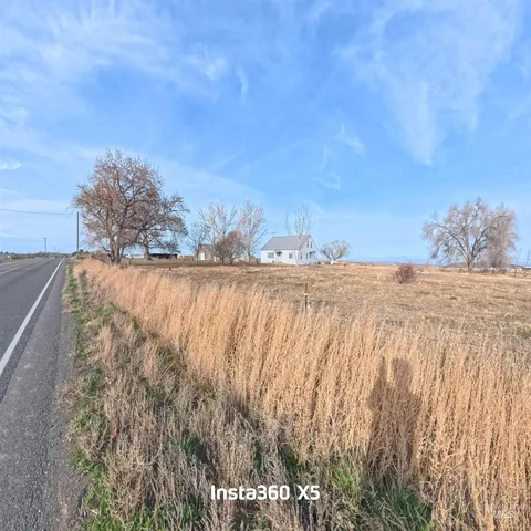 $374,500 | 19878 Highway 30, Buhl, ID 83316