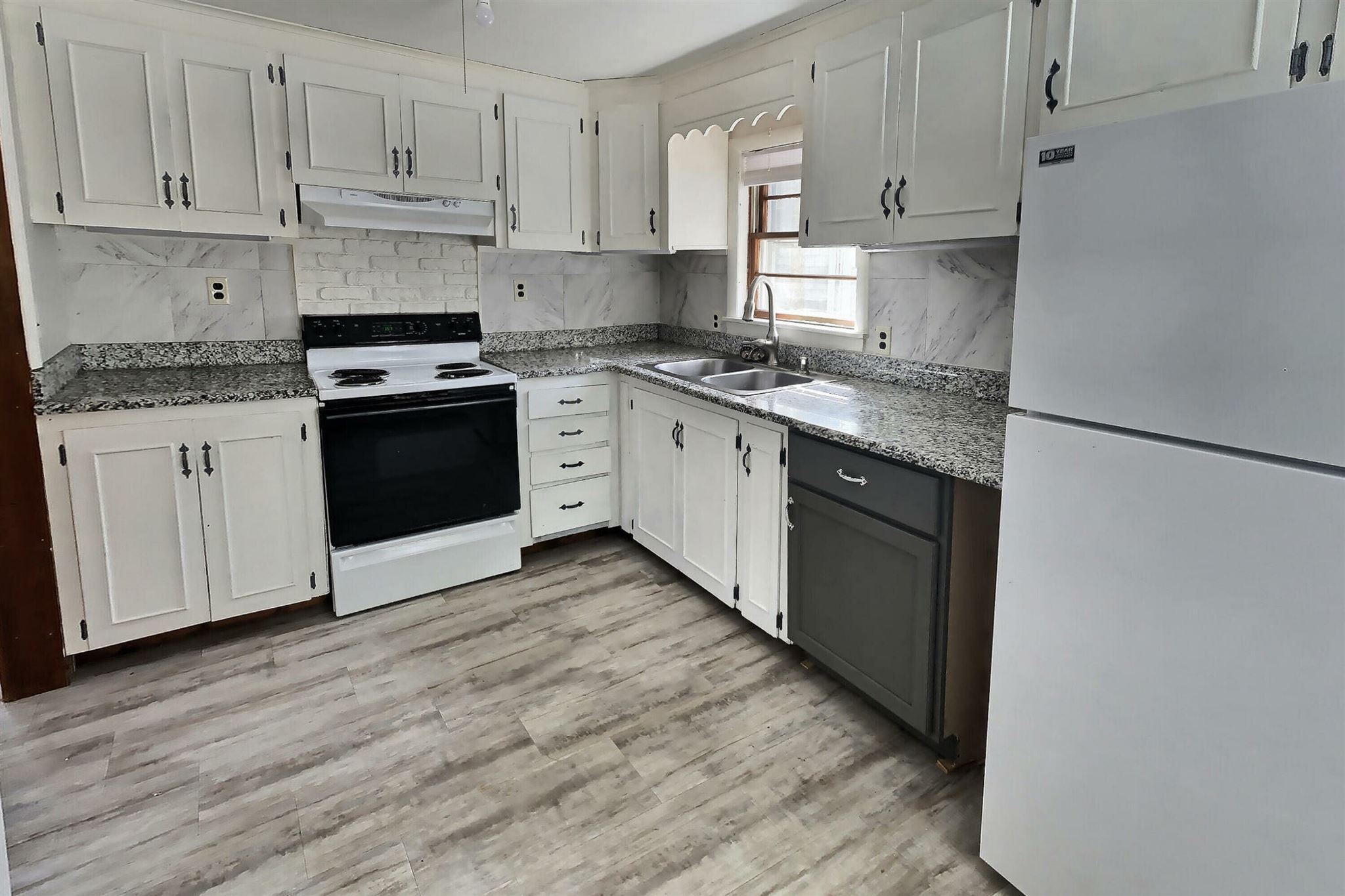86 Hamel Road Sunapee, NH 03782 - Photo 6 of 23 Gallery Image 6