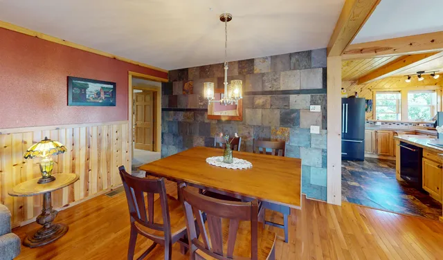 $474,900 | 206 Broadway Avenue, Grand Marais, MN 55604