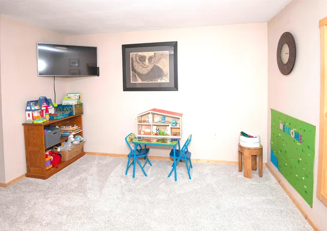 $474,900 | 206 Broadway Avenue, Grand Marais, MN 55604