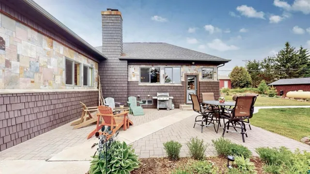 $474,900 | 206 Broadway Avenue, Grand Marais, MN 55604