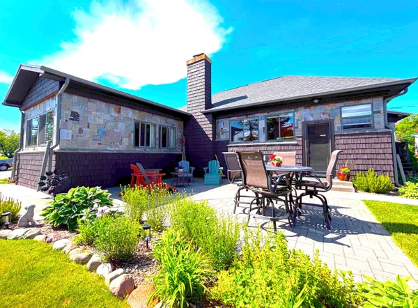 $474,900 | 206 Broadway Avenue, Grand Marais, MN 55604