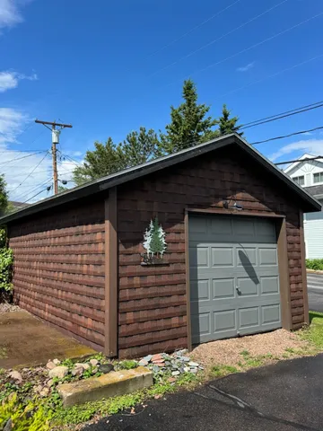 $474,900 | 206 Broadway Avenue, Grand Marais, MN 55604