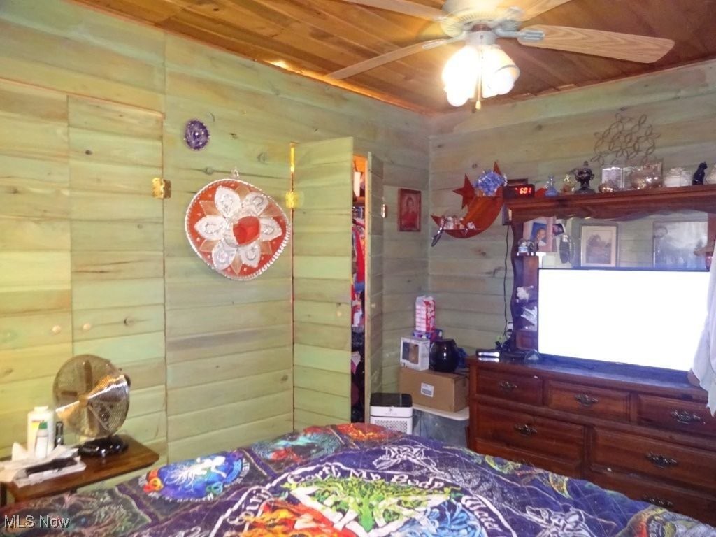 1389 Middle Fork Road Millstone, WV 25261 - Photo 40 of 45