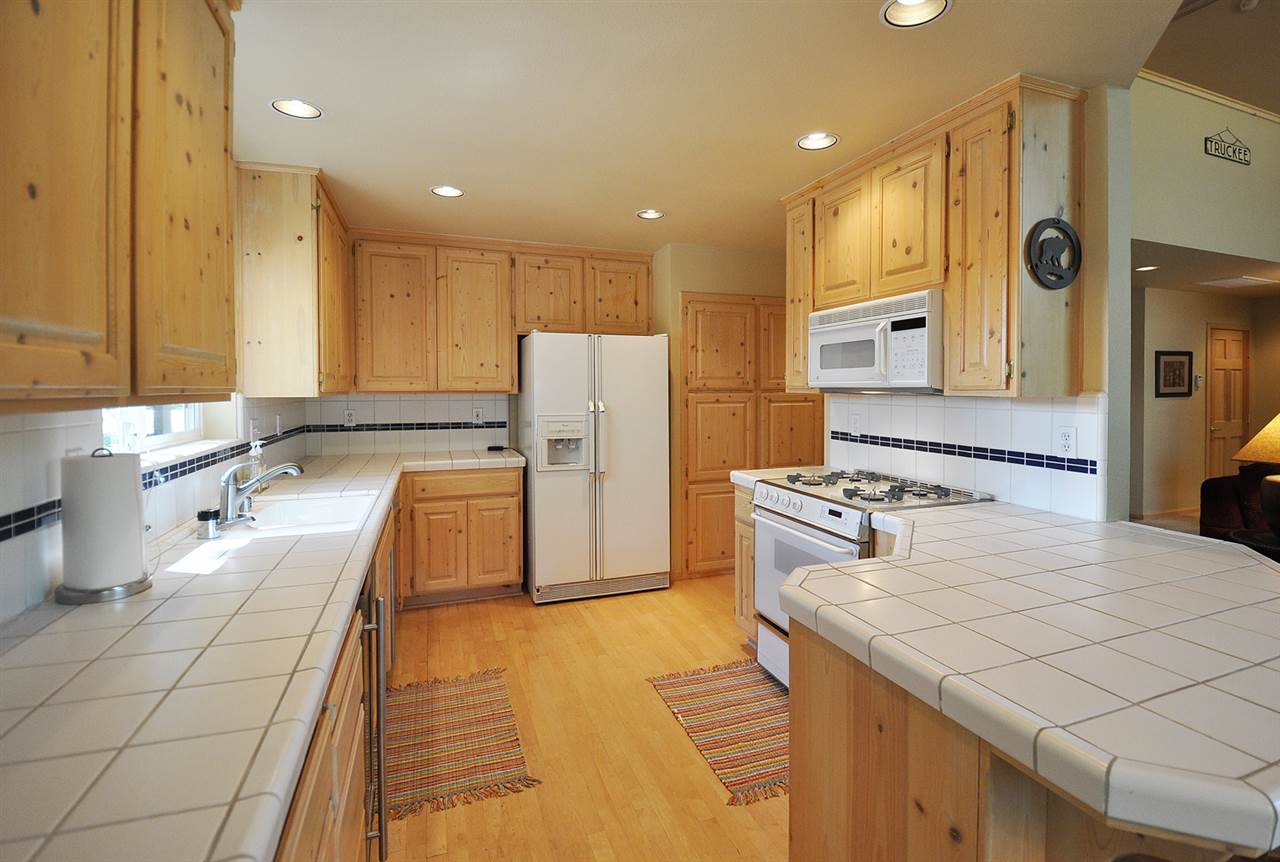 11431 Sun Valley Road Truckee, CA 96161 - Photo 3 of 21 Gallery Image 3
