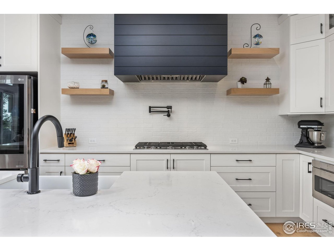 5810 Last Pointe Drive Windsor, CO 80550 - Photo 8 of 40