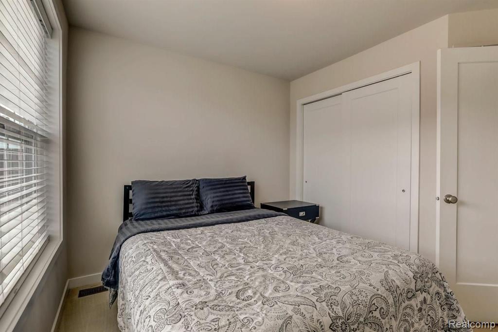 2841 Hardwick Road Ann Arbor, MI 48105 - Photo 24 of 43