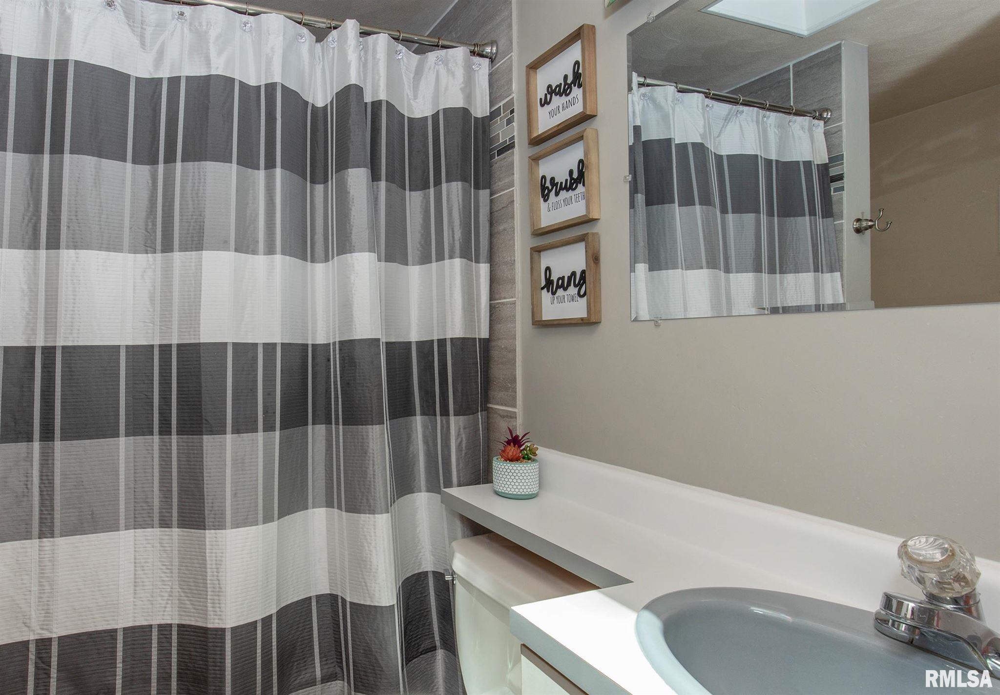 717 3rd Street Moline, IL 61265 - Photo 28 of 48 Gallery Image 28