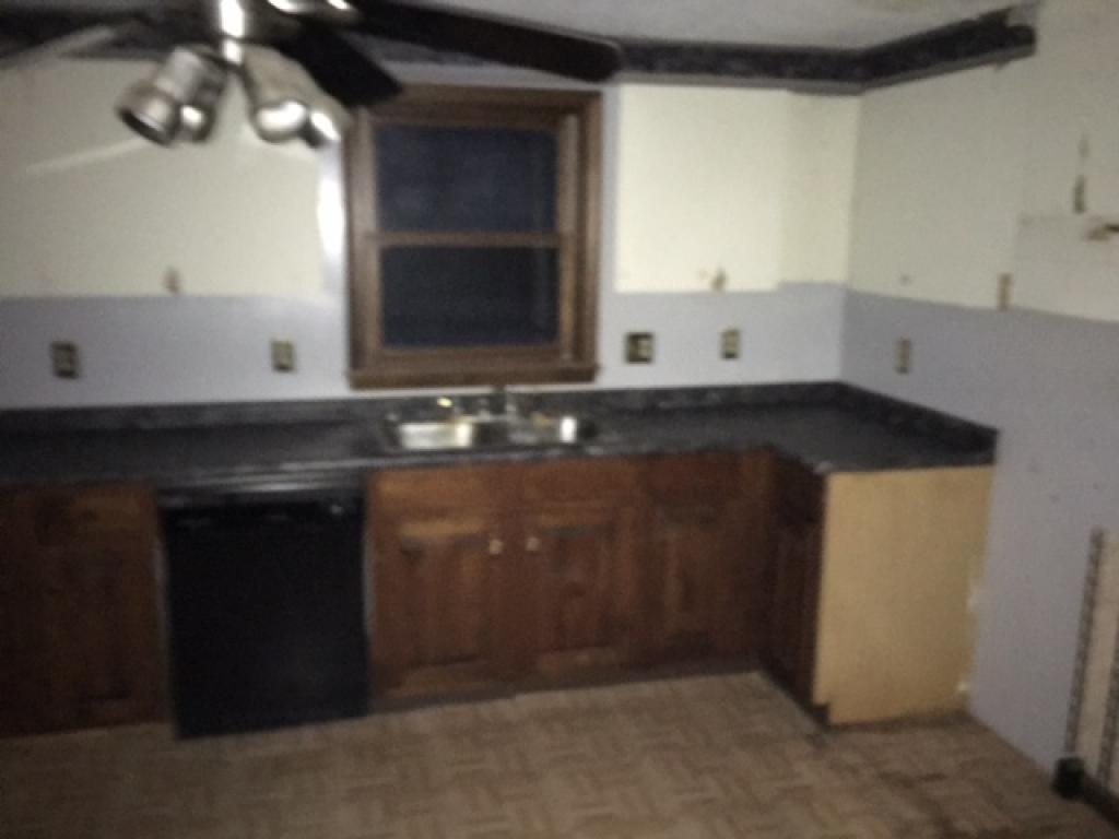 321 Island Pond Road Derry, NH 03038 - Photo 12 of 14
