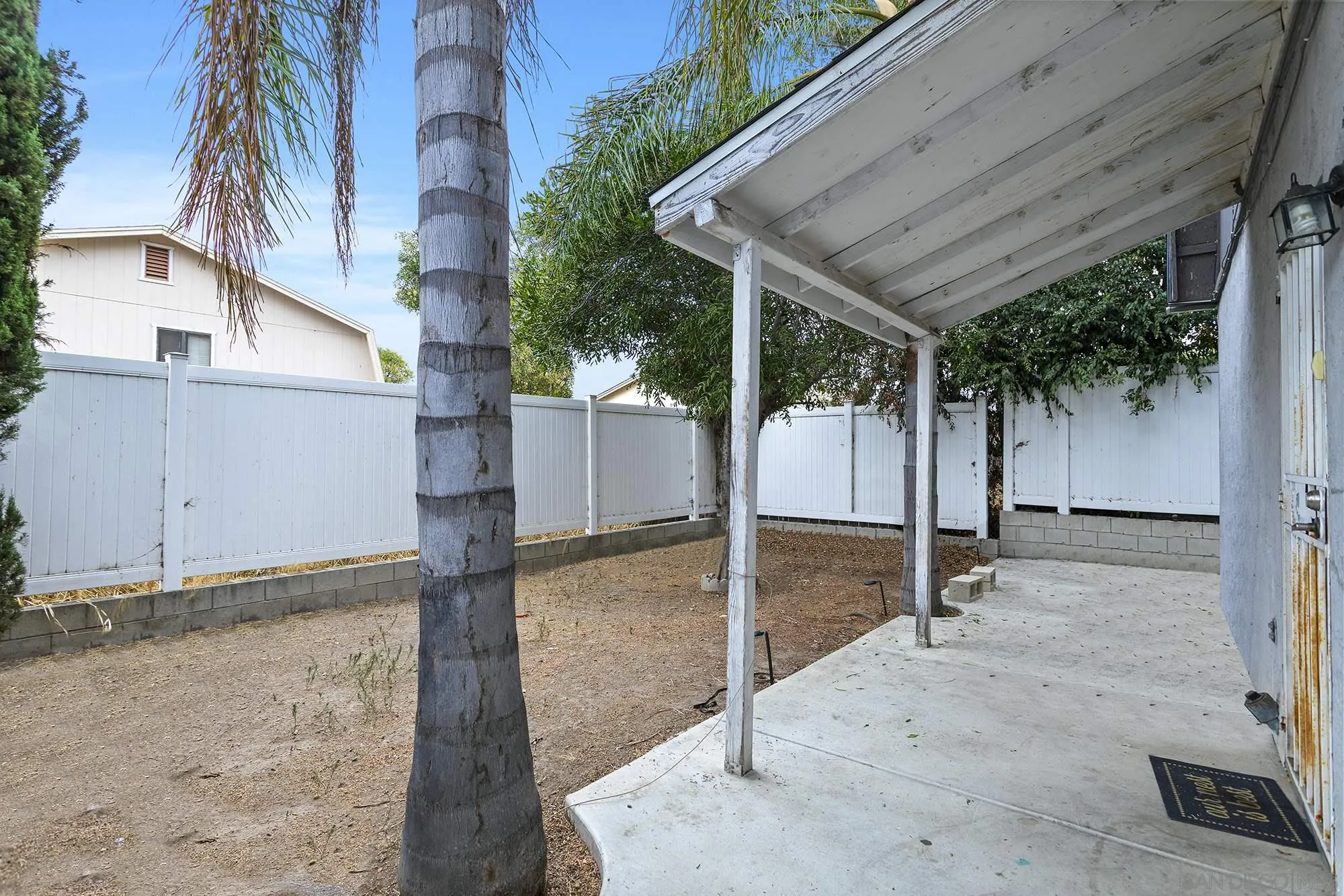 9041 Rosedale Drive, Unit A/B Spring Valley, CA 91977 - Photo 35 of 37 a backyard of a house