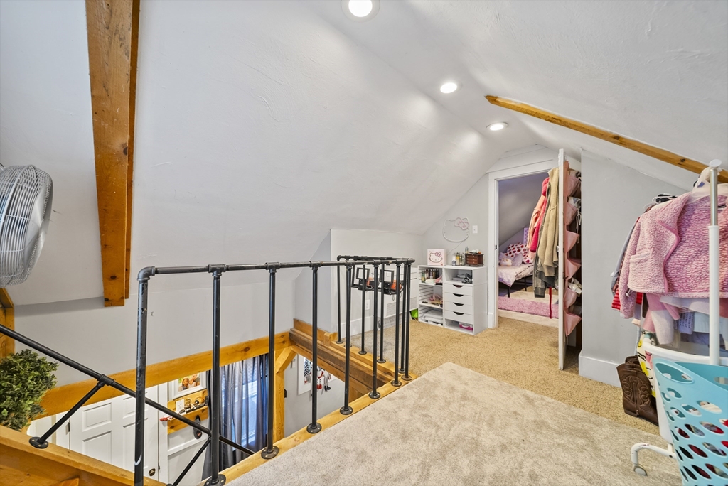 16 Ridge Street Nashua, NH 03064 - Photo 15 of 42 Gallery Image 15
