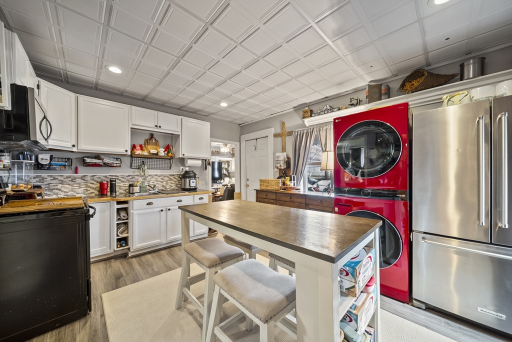 16 Ridge Street Nashua, NH 03064 - Photo 18 of 42 Gallery Image 18