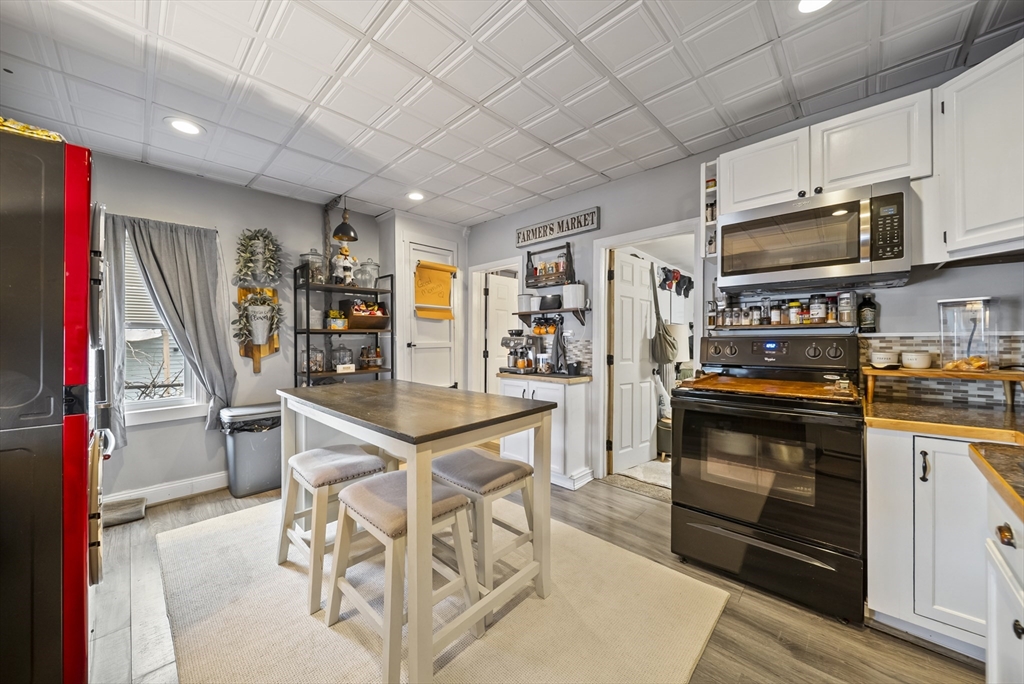 16 Ridge Street Nashua, NH 03064 - Photo 19 of 42 Gallery Image 19