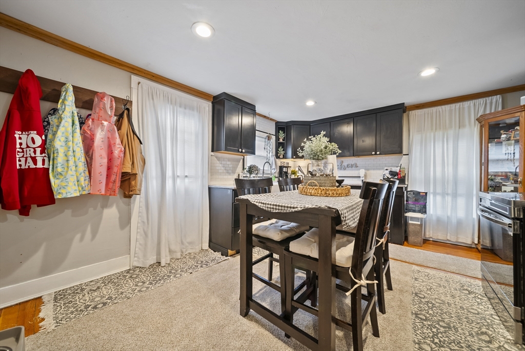 16 Ridge Street Nashua, NH 03064 - Photo 5 of 42 Gallery Image 5