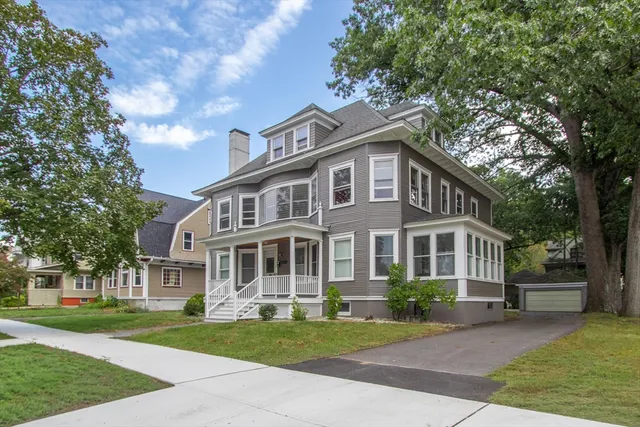 $1,700 | 61 Washington Road, Unit 2, Springfield, MA 01108