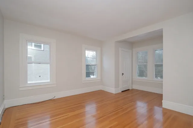 $1,700 | 61 Washington Road, Unit 2, Springfield, MA 01108