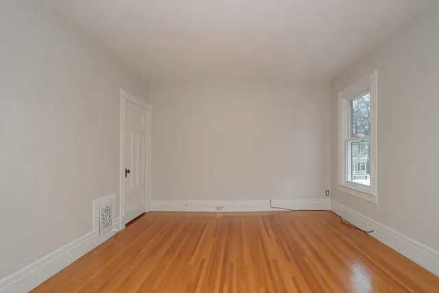 $1,700 | 61 Washington Road, Unit 2, Springfield, MA 01108