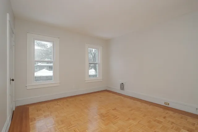 $1,700 | 61 Washington Road, Unit 2, Springfield, MA 01108