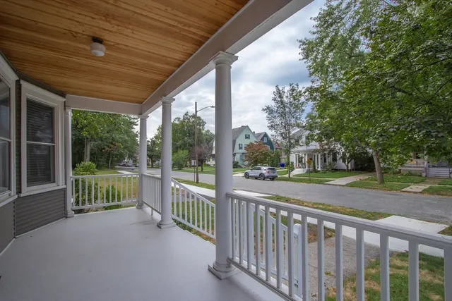 $1,700 | 61 Washington Road, Unit 2, Springfield, MA 01108