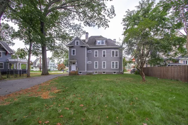 $1,700 | 61 Washington Road, Unit 2, Springfield, MA 01108