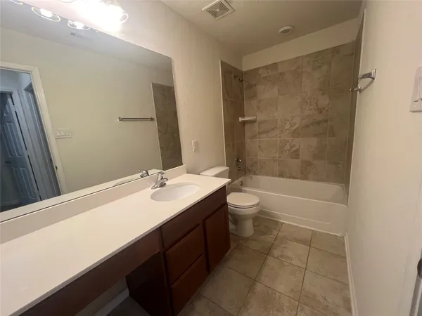 $2,800 | 14112 Harmony Ridge Trail, Pearland, TX 77584