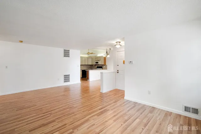 $339,000 | 89 Griggs Place, East Brunswick, NJ 08816